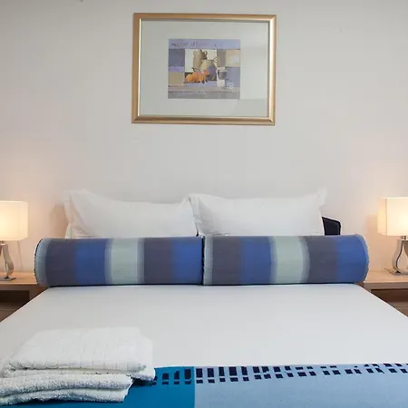 Potts Point Makarska